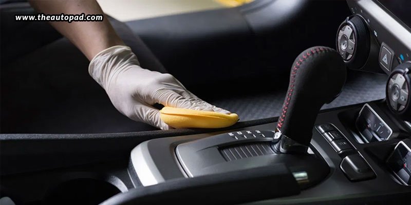 Cleaning-And-Maintaining-Your-Car-Floor-Mats-Well